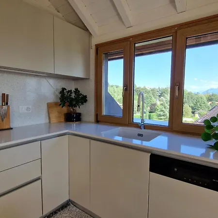 Attic - Penthouse 2 Bedrooms Apartmán