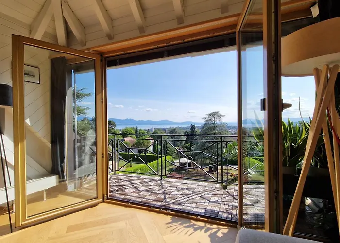 Attic - Penthouse 2 Bedrooms *