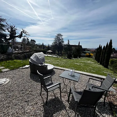 Attic - Penthouse 2 Bedrooms Lägenhet