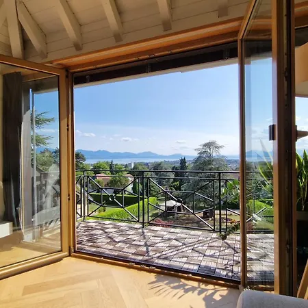 Attic - Penthouse 2 Bedrooms *